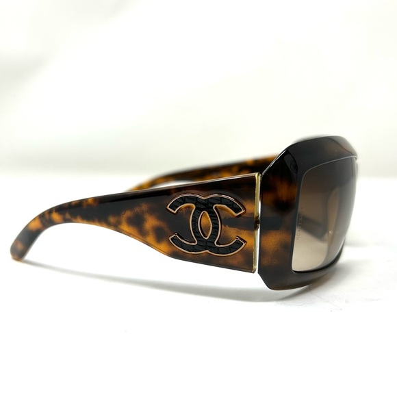 CHANEL sunglasses, made in Italy - Picture 6 of 13